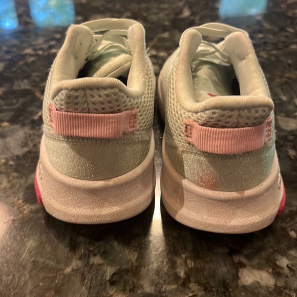 Toddler girl shoes - Picture 2 of 5